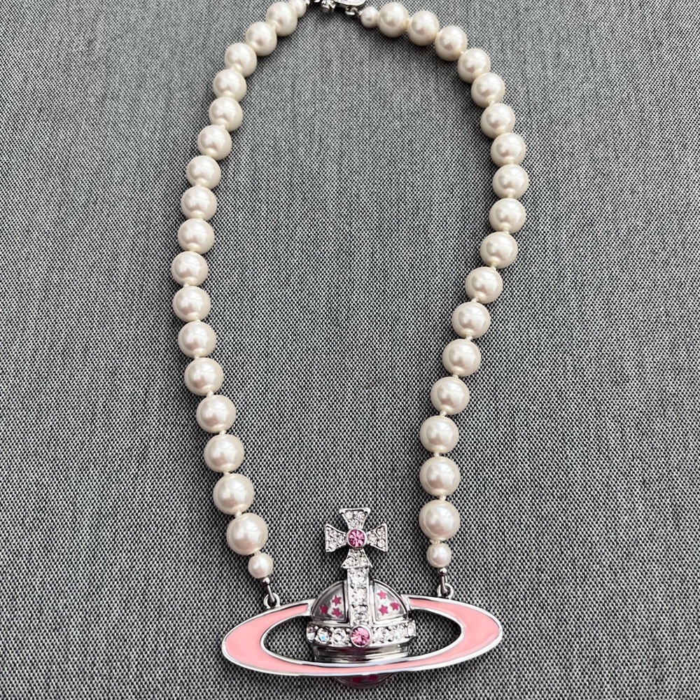 Vivienne Westwood pearl necklace big size
